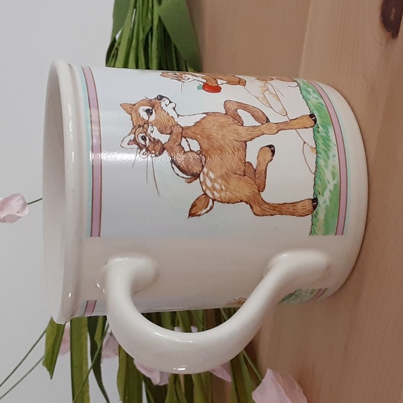 Hallmark Mug Mates 1986 FRIENDS Spring Bunnies Animals Cup Mug 8 oz - Picture 3 of 8